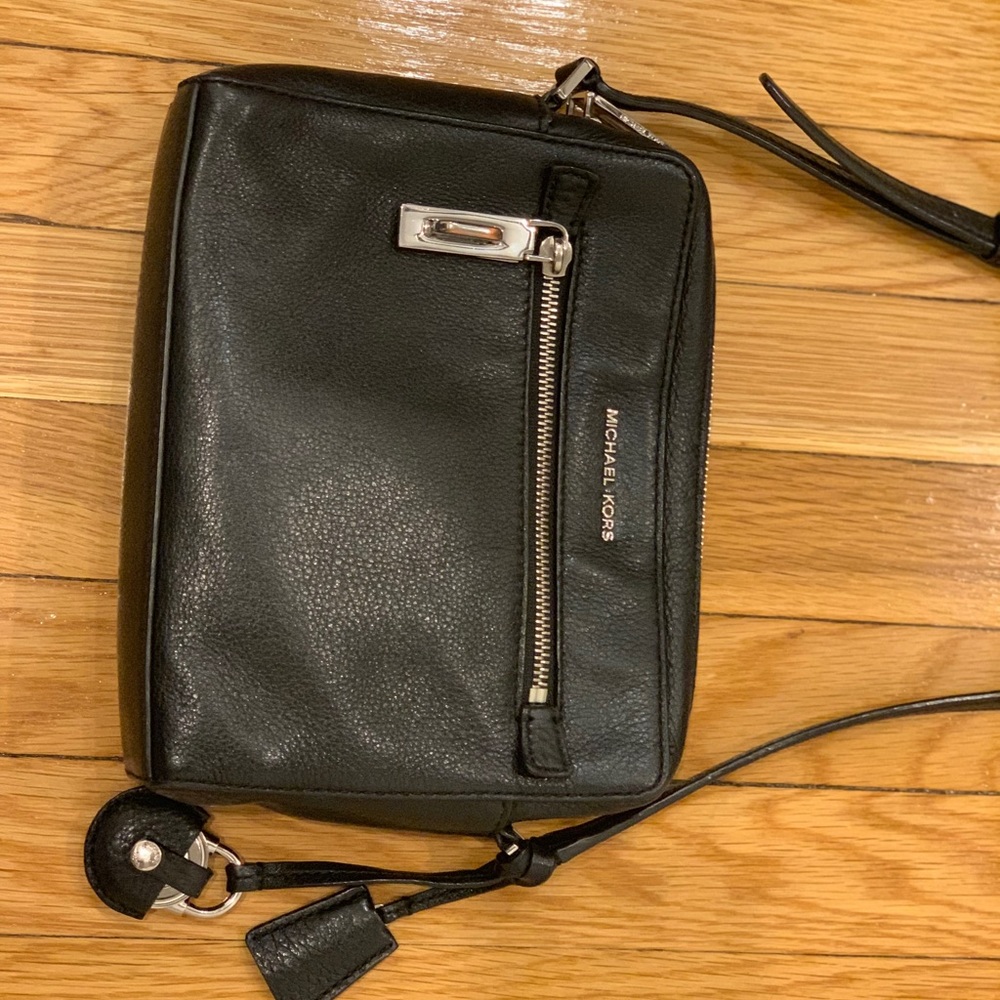 Black Michael Kors Crossbody - Picture 3 of 8